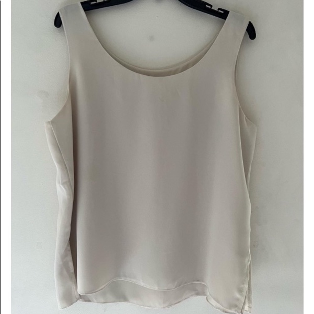 Vintage the White House 100% Silk cream top - Size m - Circa 90’s - unworn